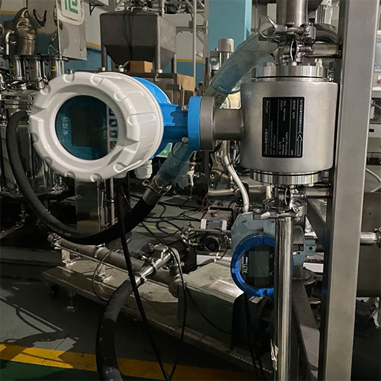 Sanitary Food Beverage Electromagnetic Flowmeter.jpg