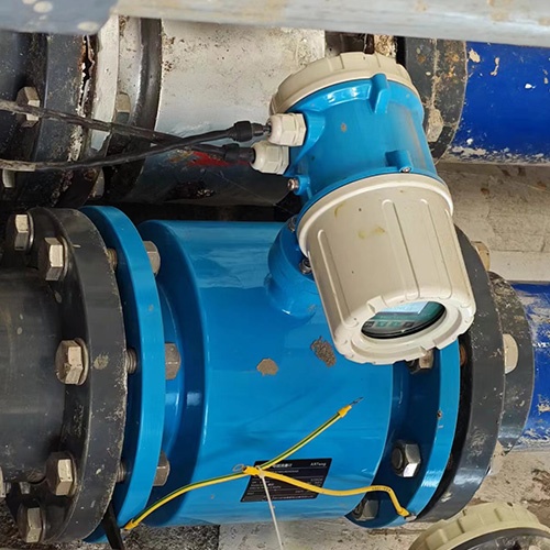 Magnetic Flow Meter Accuracy 0. 25% to 0. 5 %..jpg